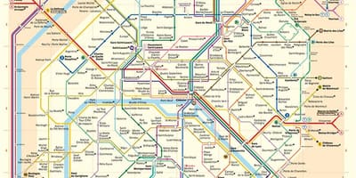 O mapa de Paris a estação de metro